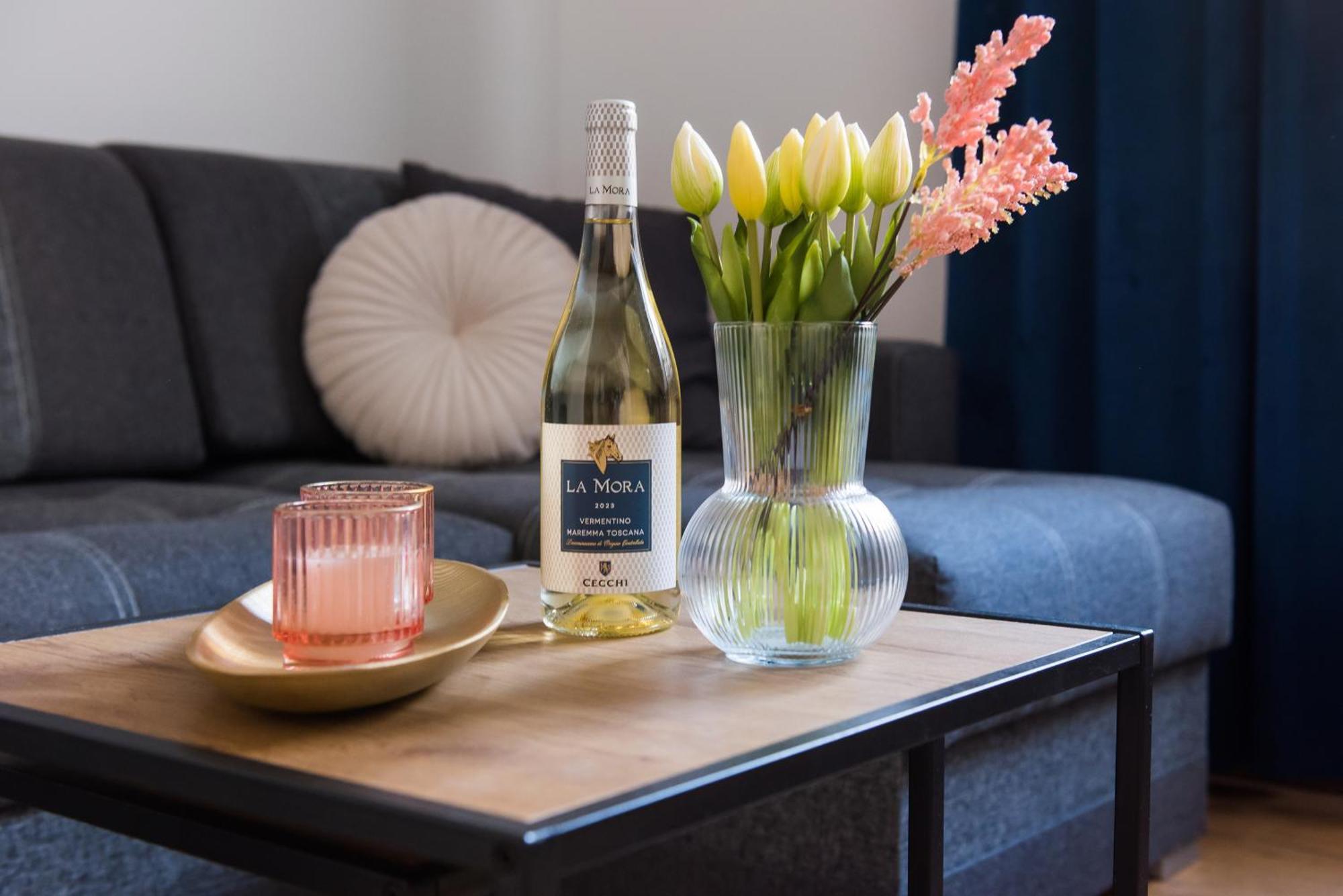 Apartamenty Przy Kladce- Kazimierz Old Town Krakow Luaran gambar